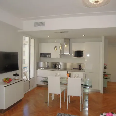 Apartment Le Massenet France *